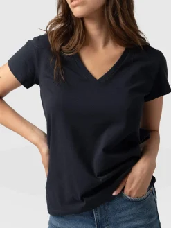 Apartment Tee - Navy