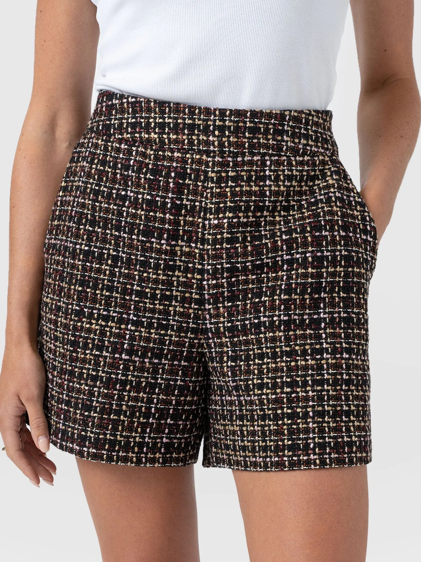 Astrid Short - Black/Burgundy/Gold Boucle