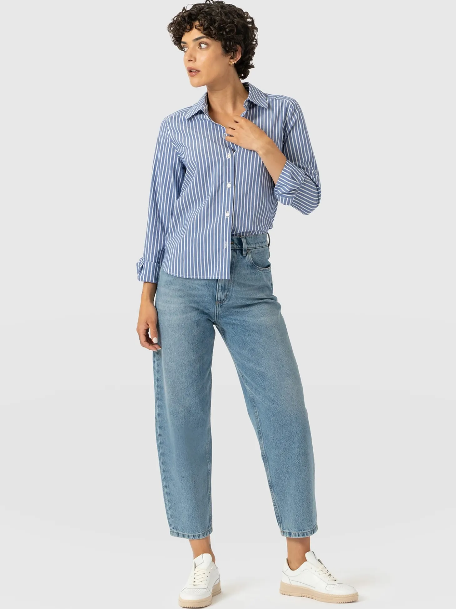 Barrel Leg Jean - Light Blue