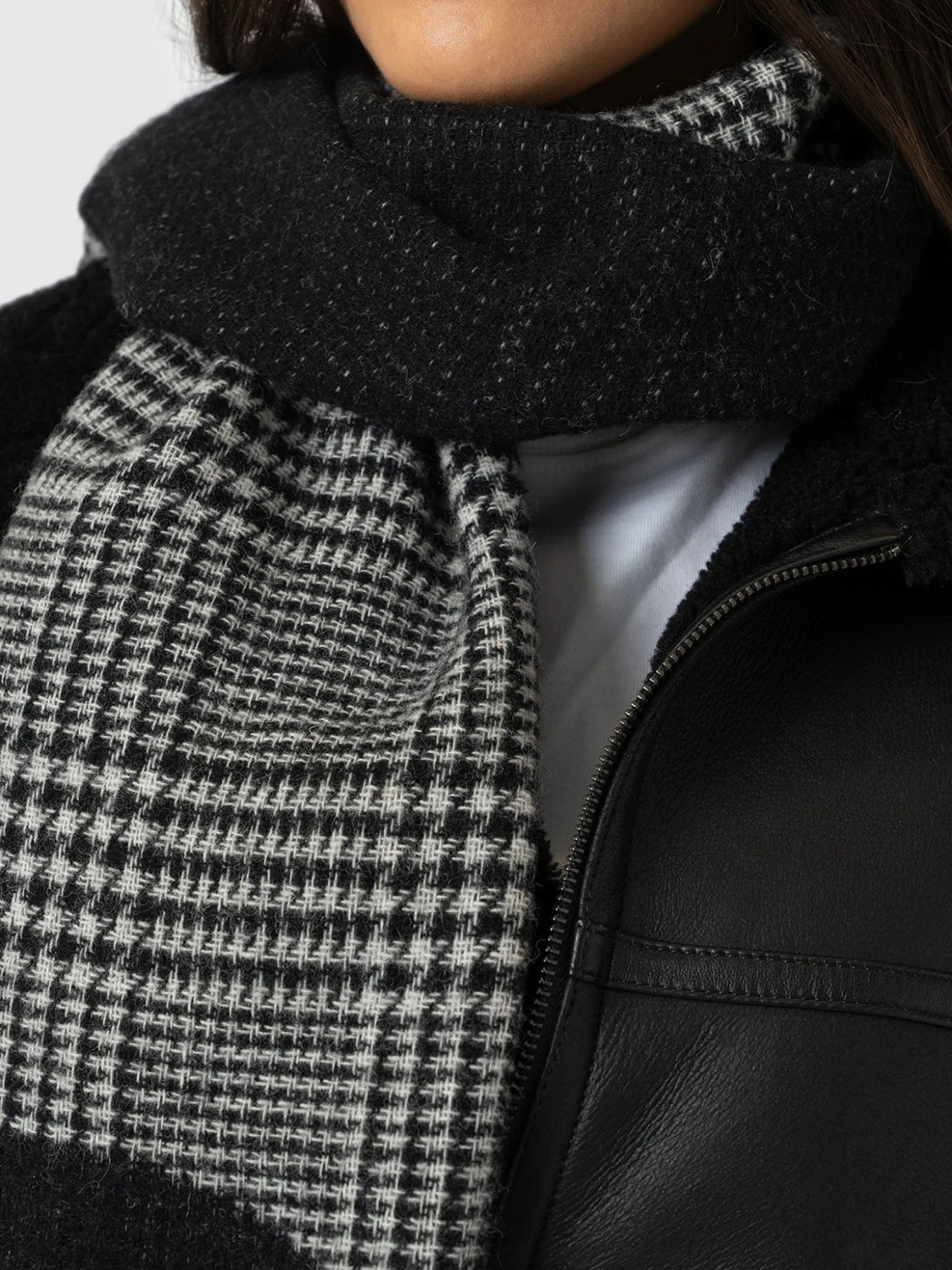 Blake Skull Scarf - Black