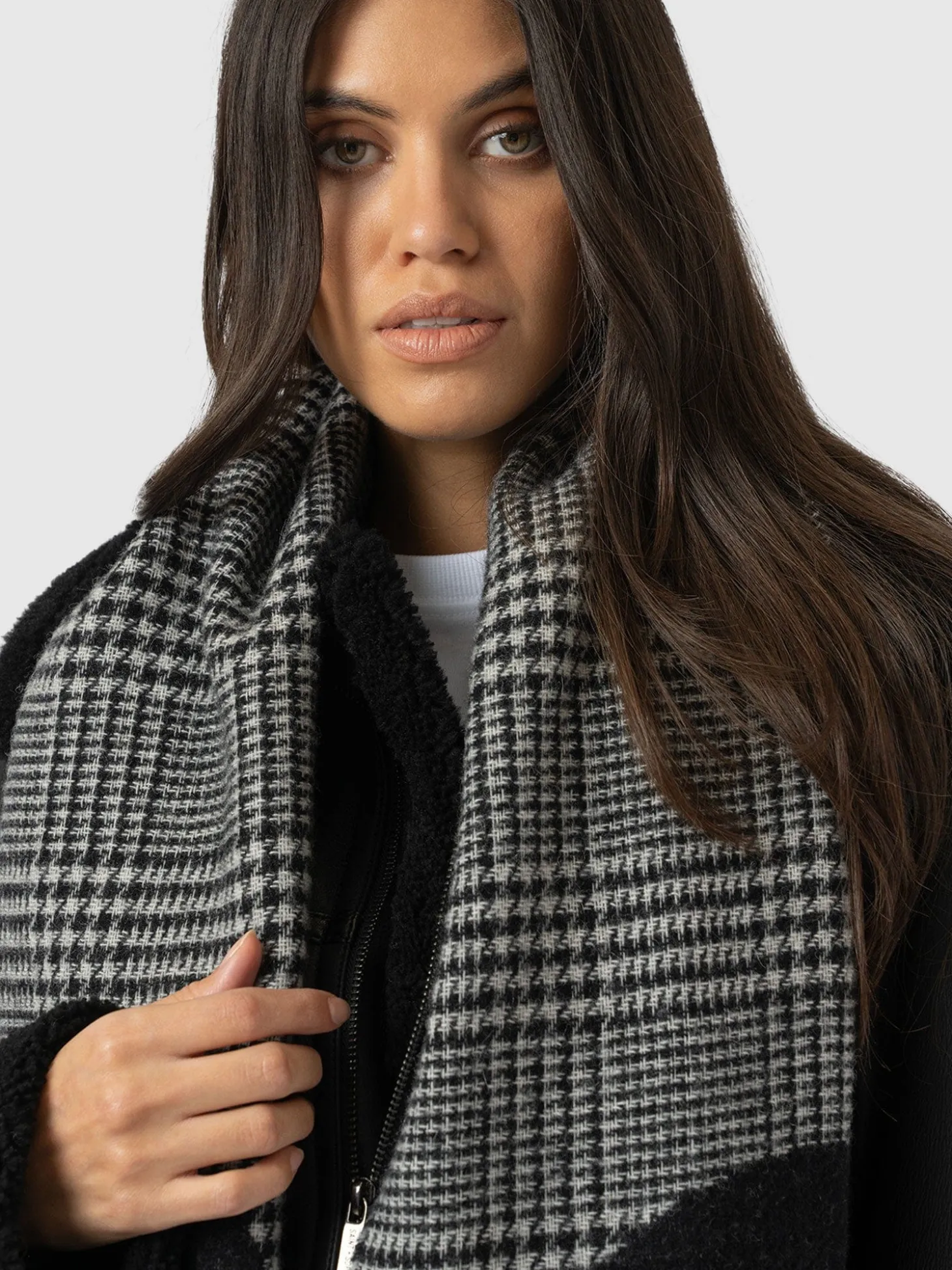 Blake Skull Scarf - Black