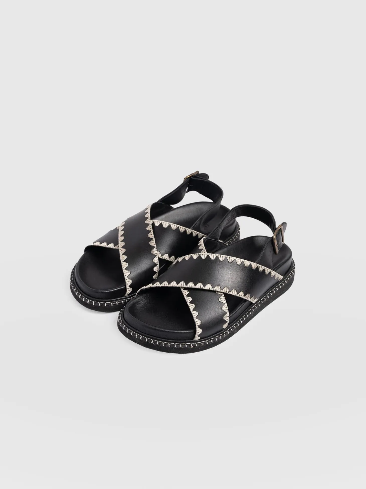 Bonnie Cross Over Sandals - Black