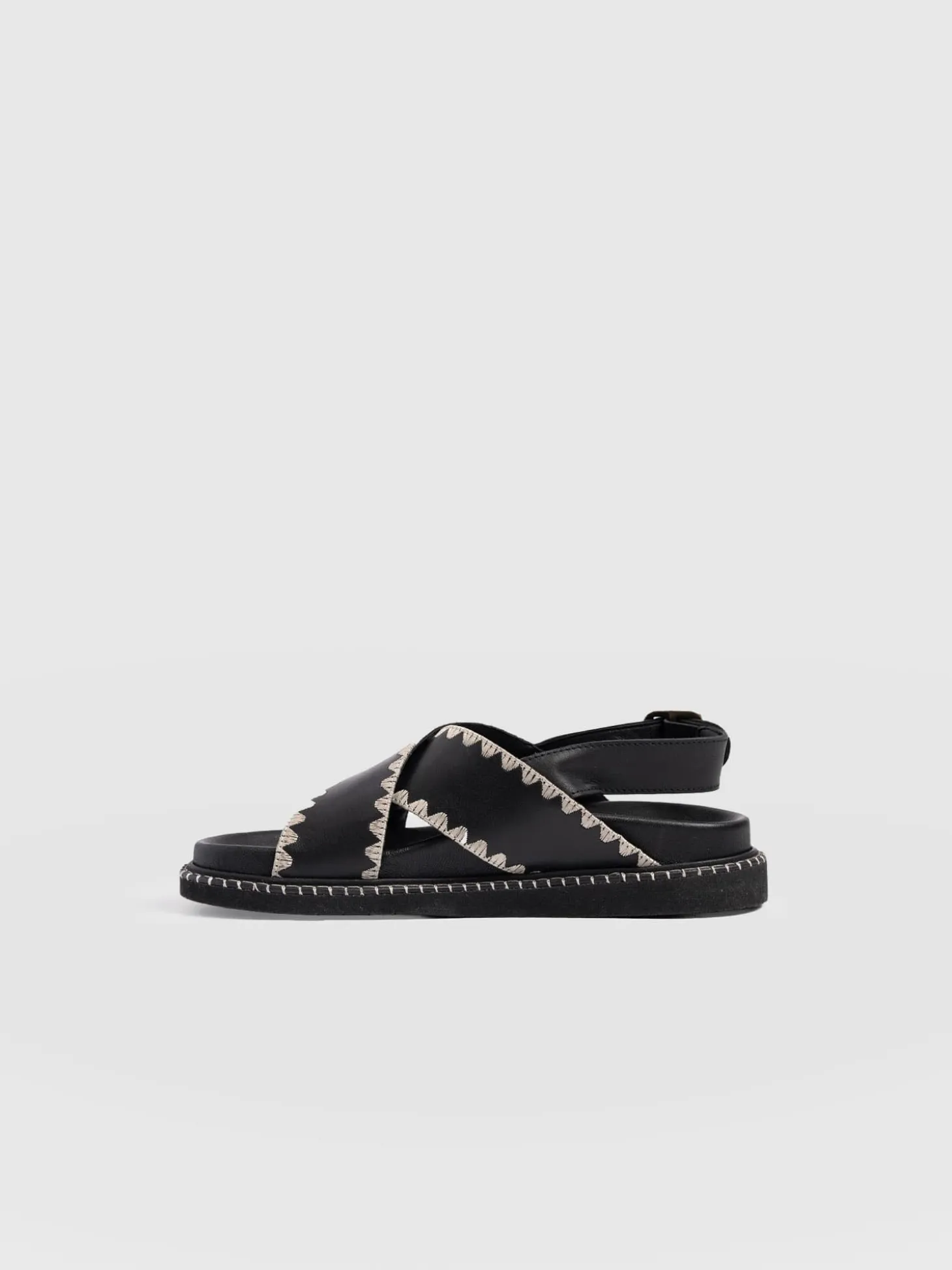 Bonnie Cross Over Sandals - Black