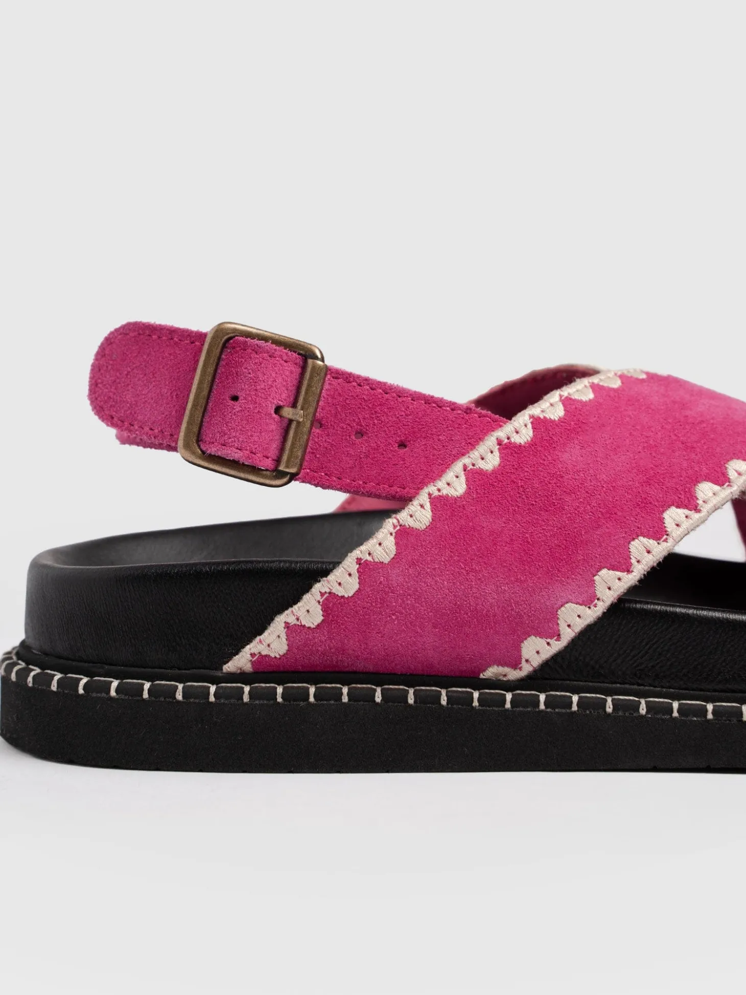 Bonnie Cross Over Sandals - Pink Suede