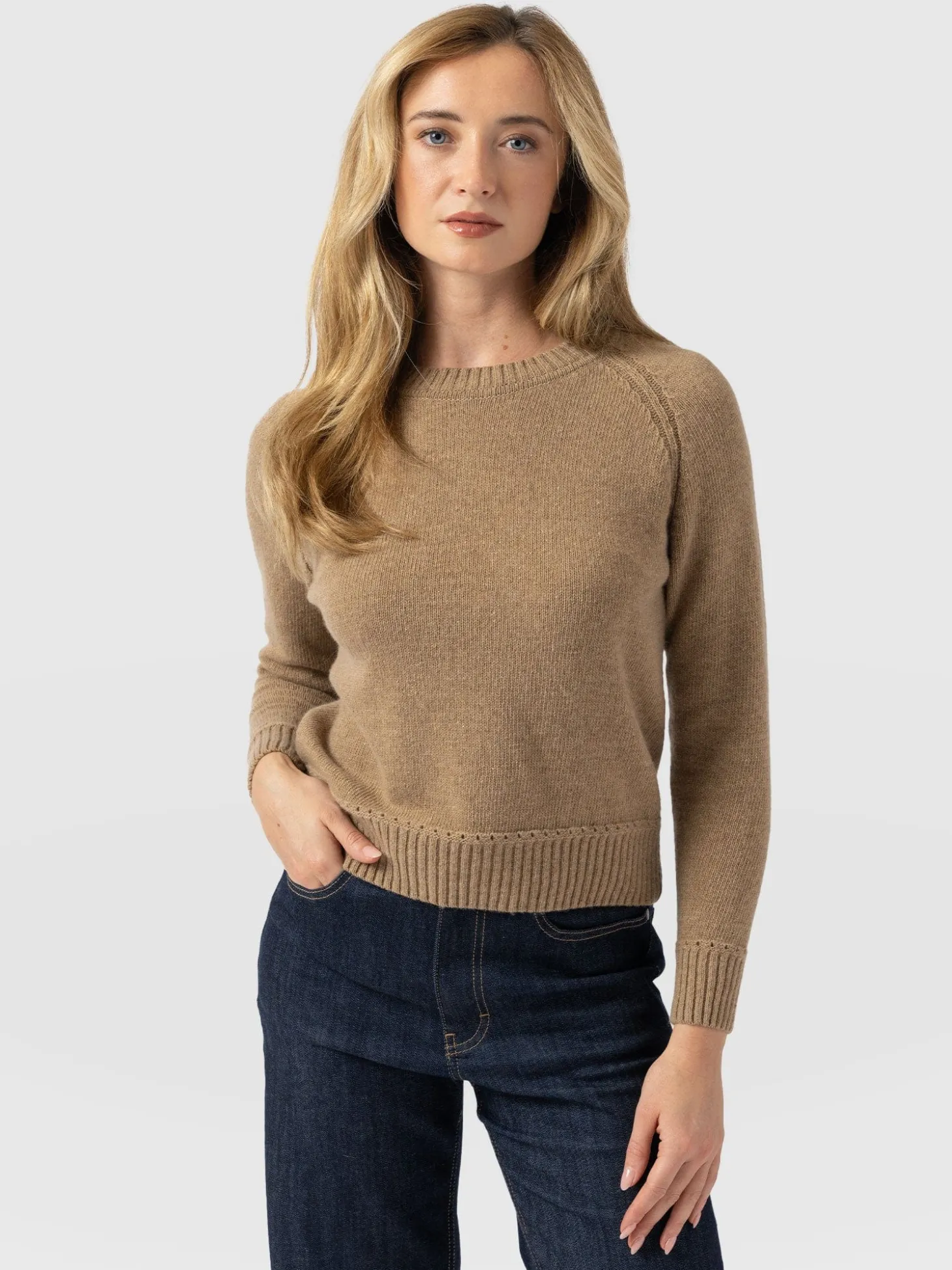 Cambridge Cashmere Sweater - Beige