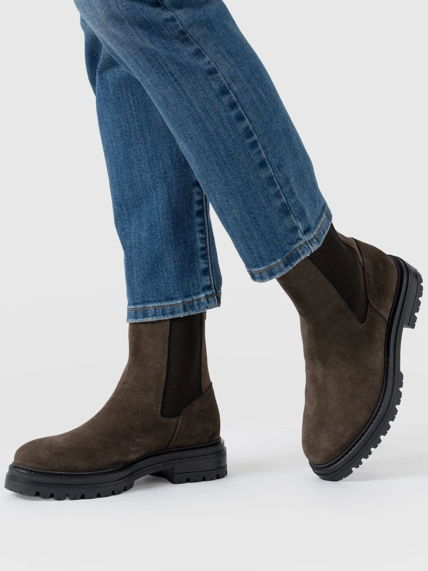 Carnaby Chelsea Boot - Chocolate Suede