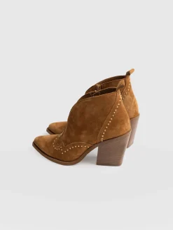 Dallas Studded Ankle Boot - Tan