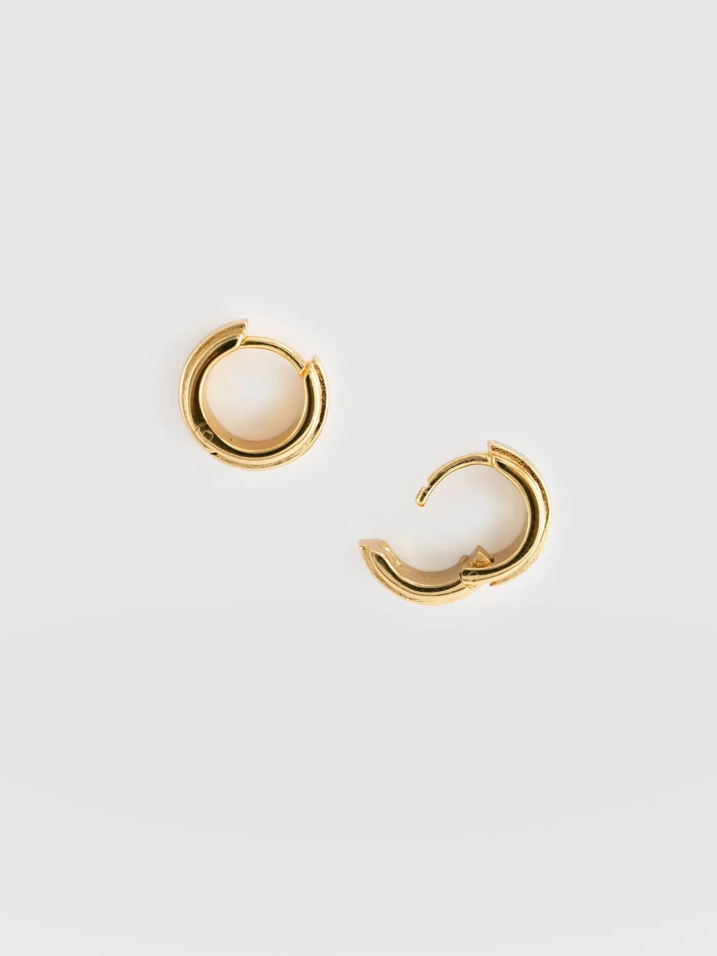 Enamel Stripe Huggie Earrings - Gold/Red
