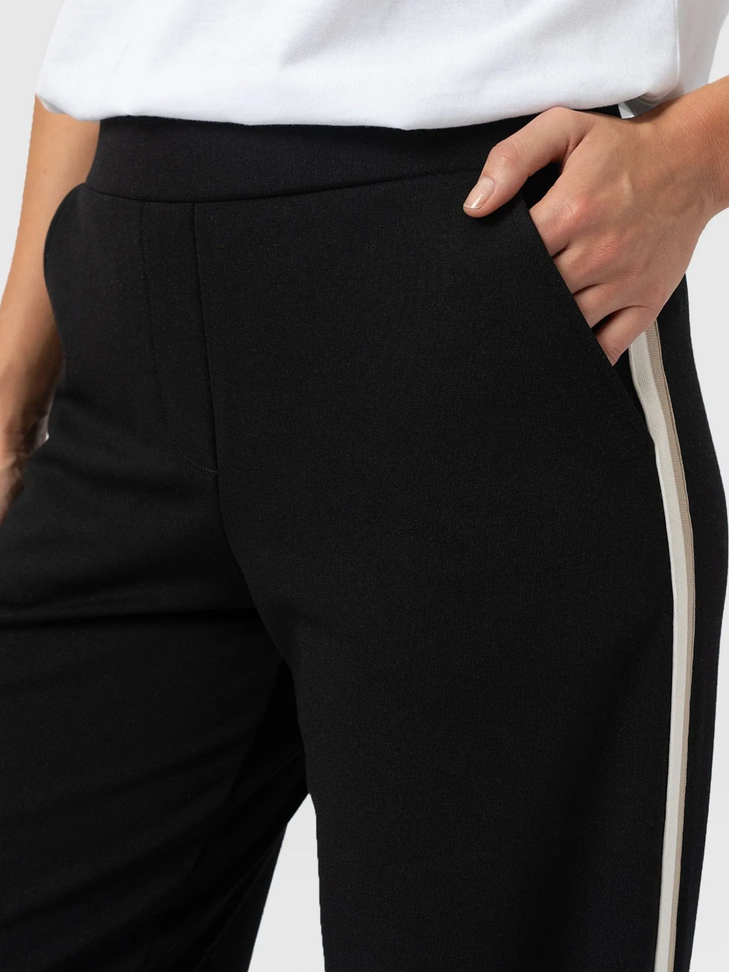 Hoxton Straight Leg Pant - Black - Cream/Beige Stripe