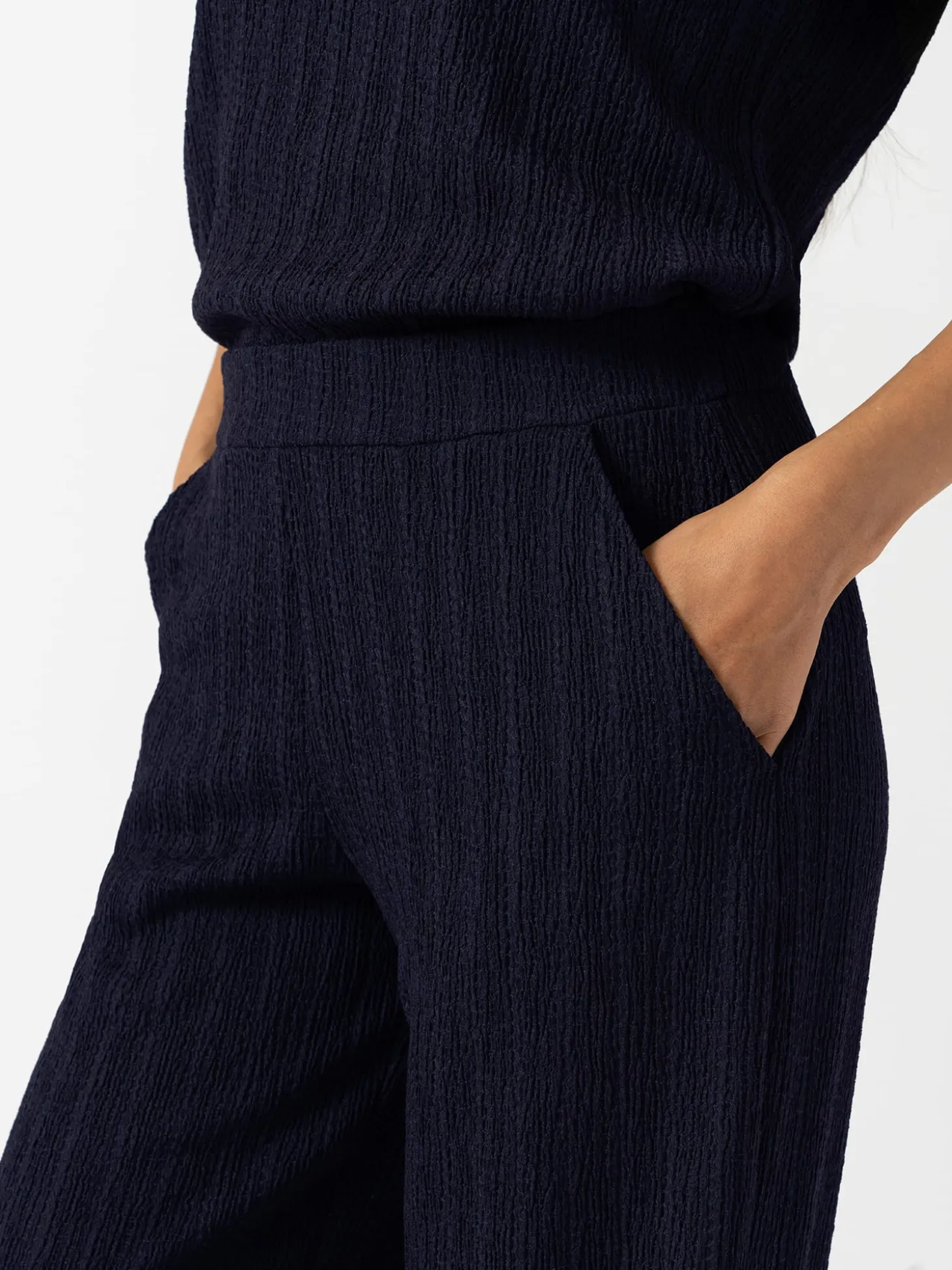 Hoxton Straight Leg Pant - Navy Textured