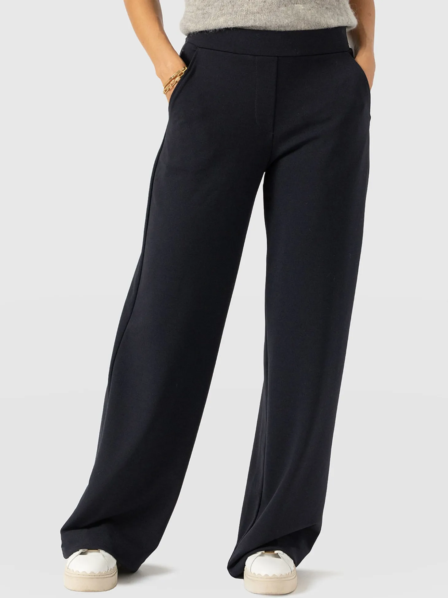 Hoxton Straight Leg Pant - Navy