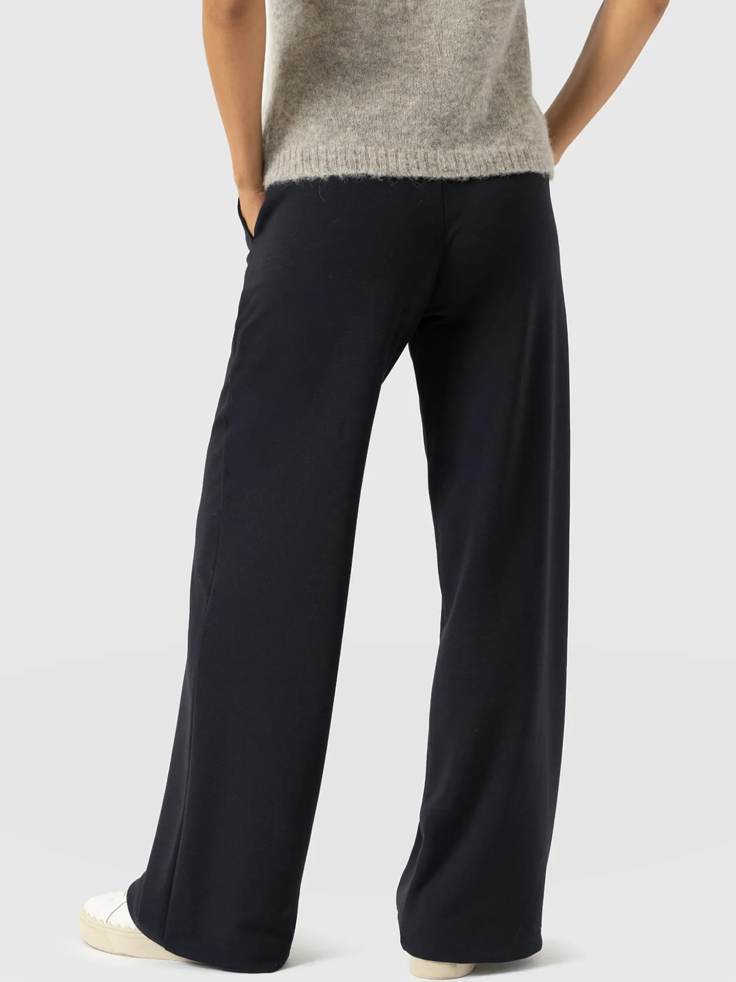 Hoxton Straight Leg Pant - Navy