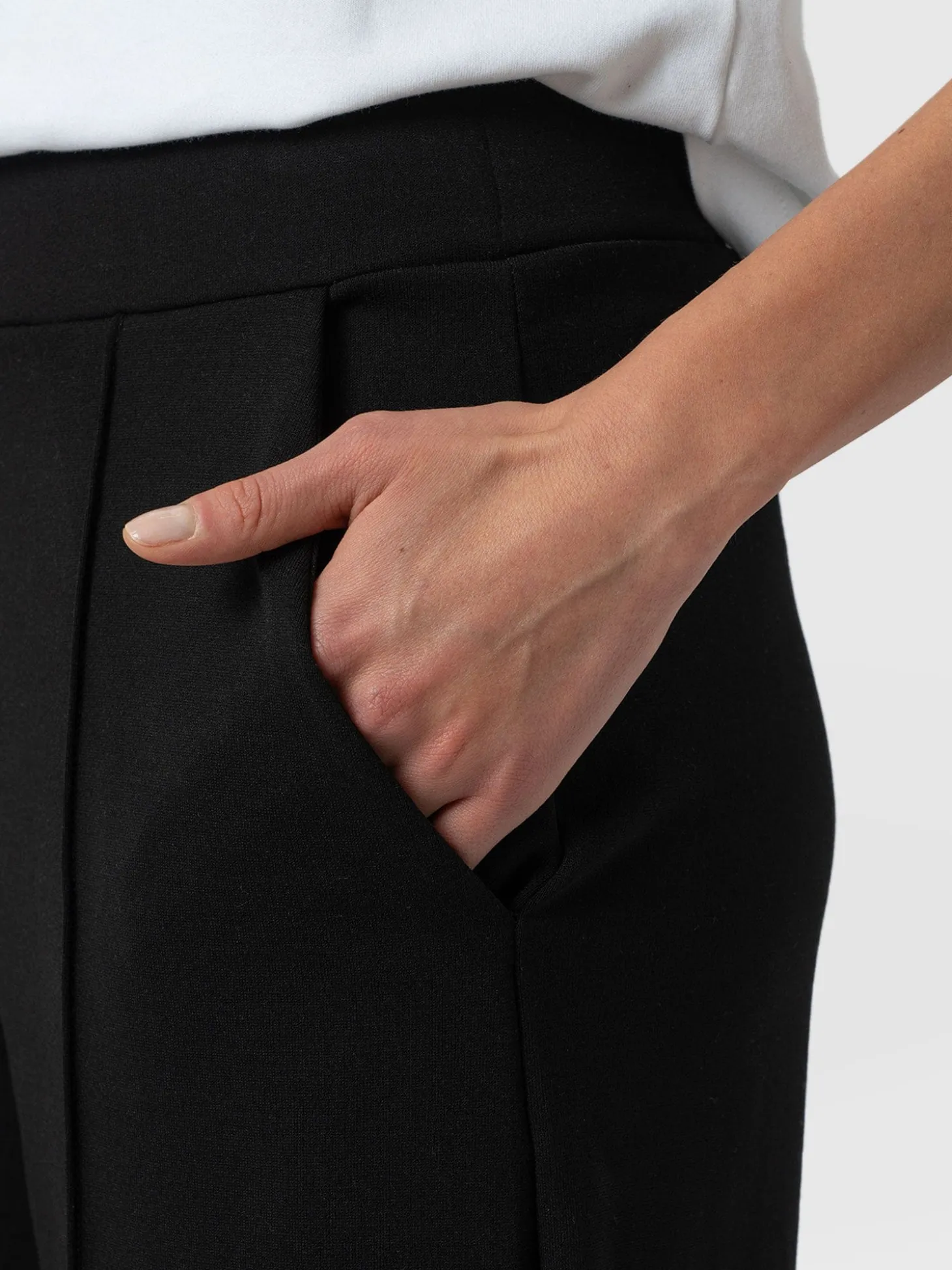 Keller Crop Pant - Black