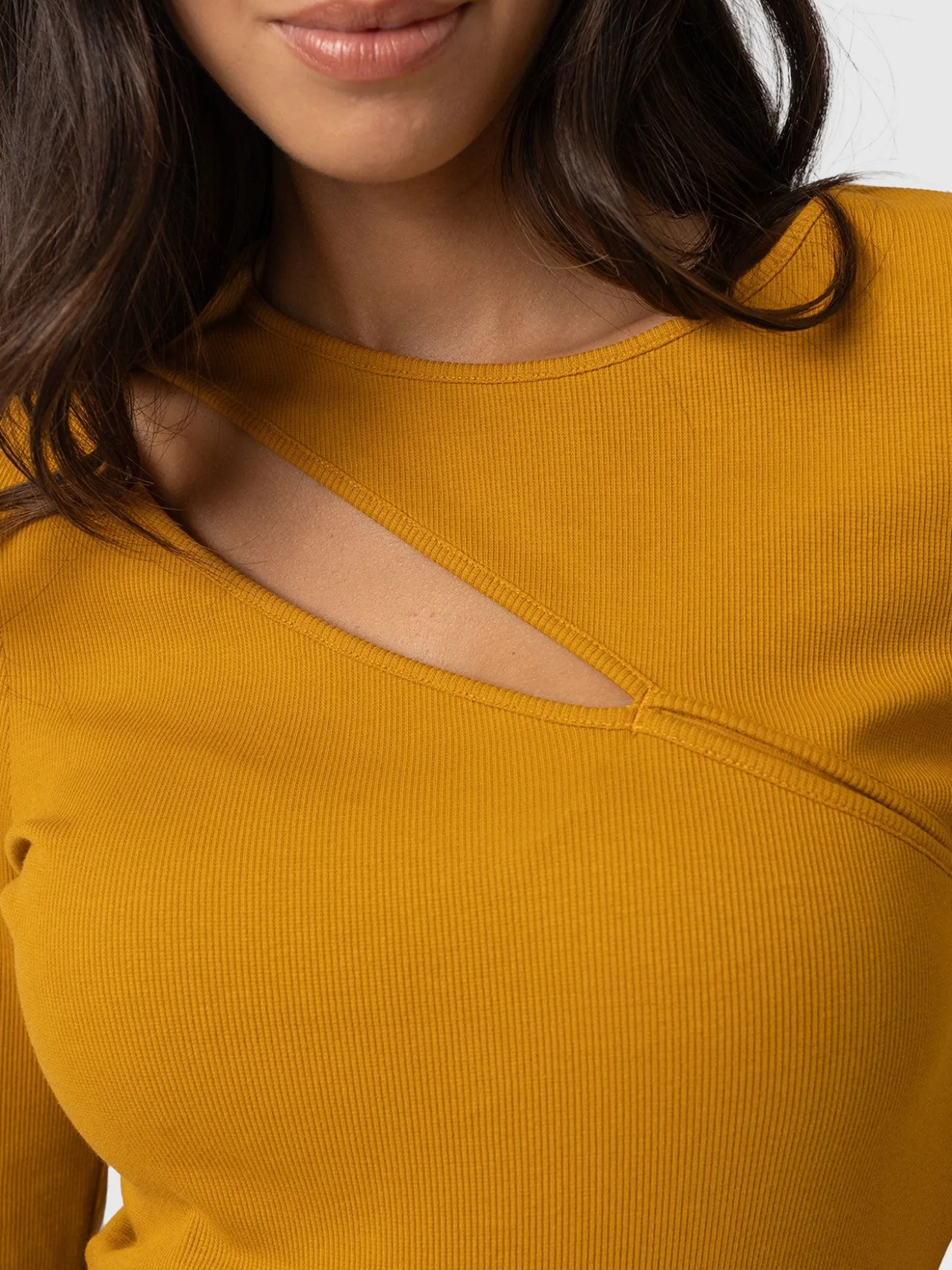 Reveal Tee Long Sleeve - Ochre