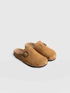 Studded Clogs - Tan Shearling