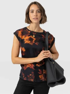Turn Up Contrast Tee - Autumn Floral