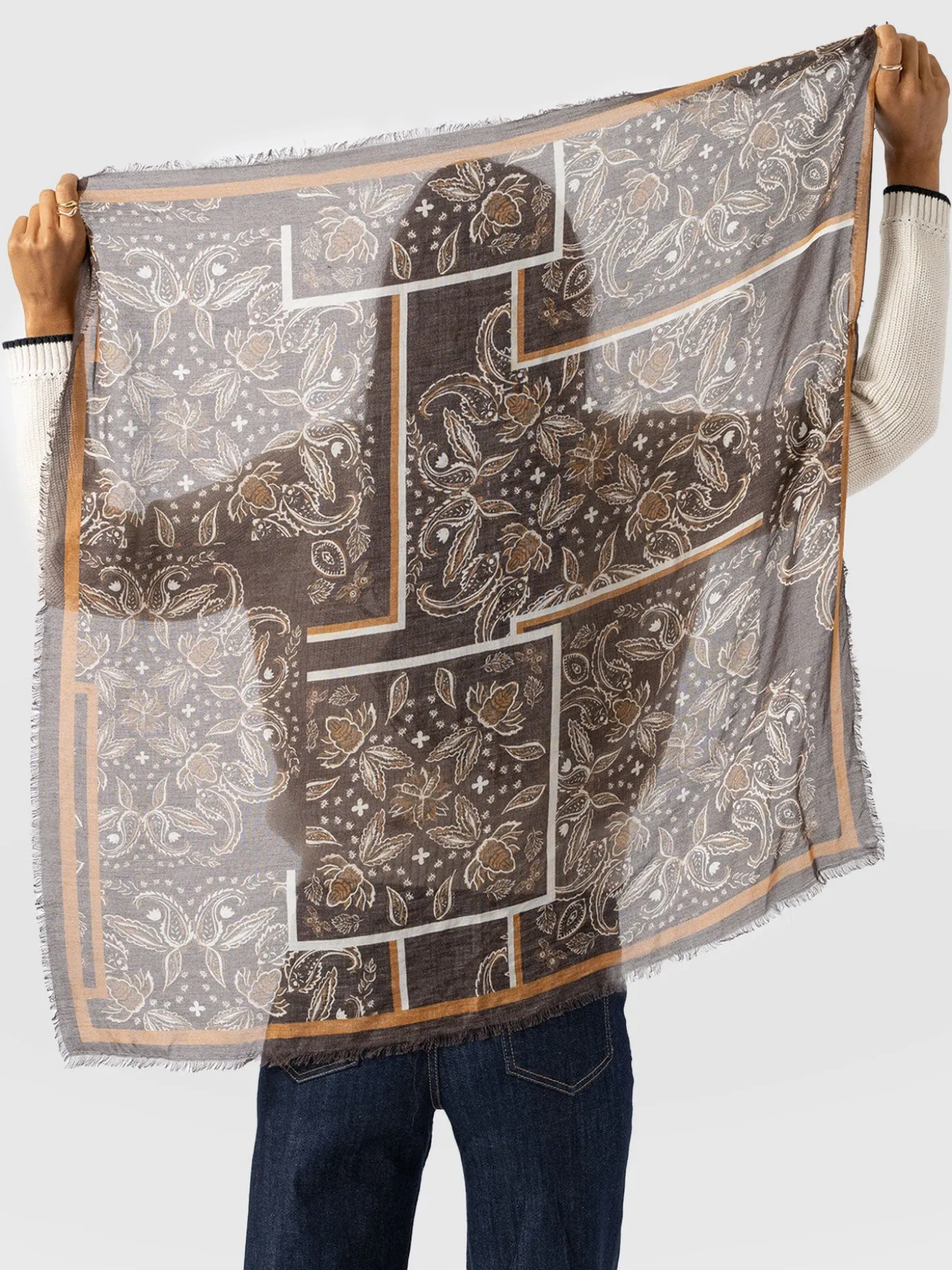 Wren Paisley Scarf - Brown